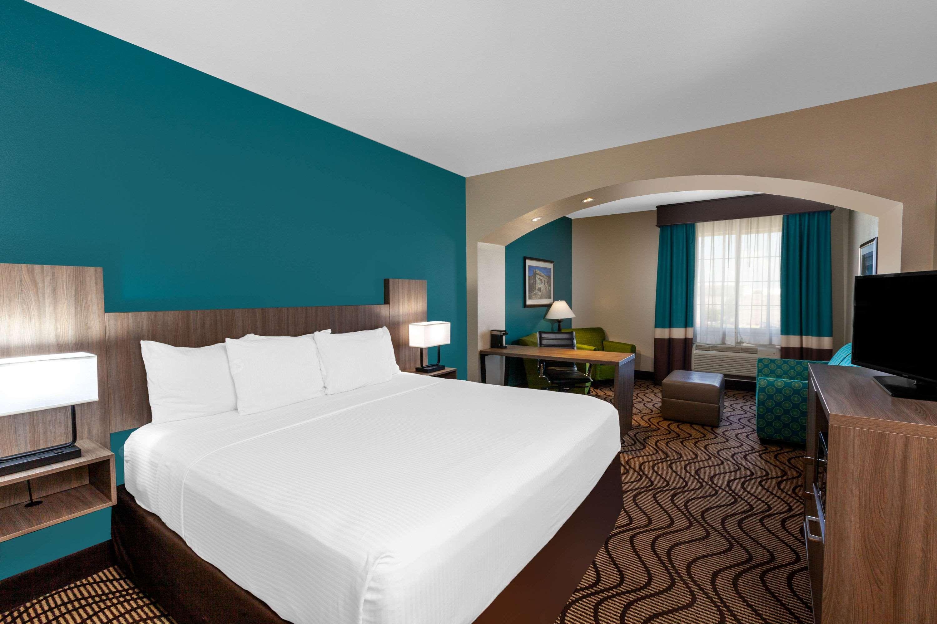 La Quinta By Wyndham Midland North Hotel Exterior foto
