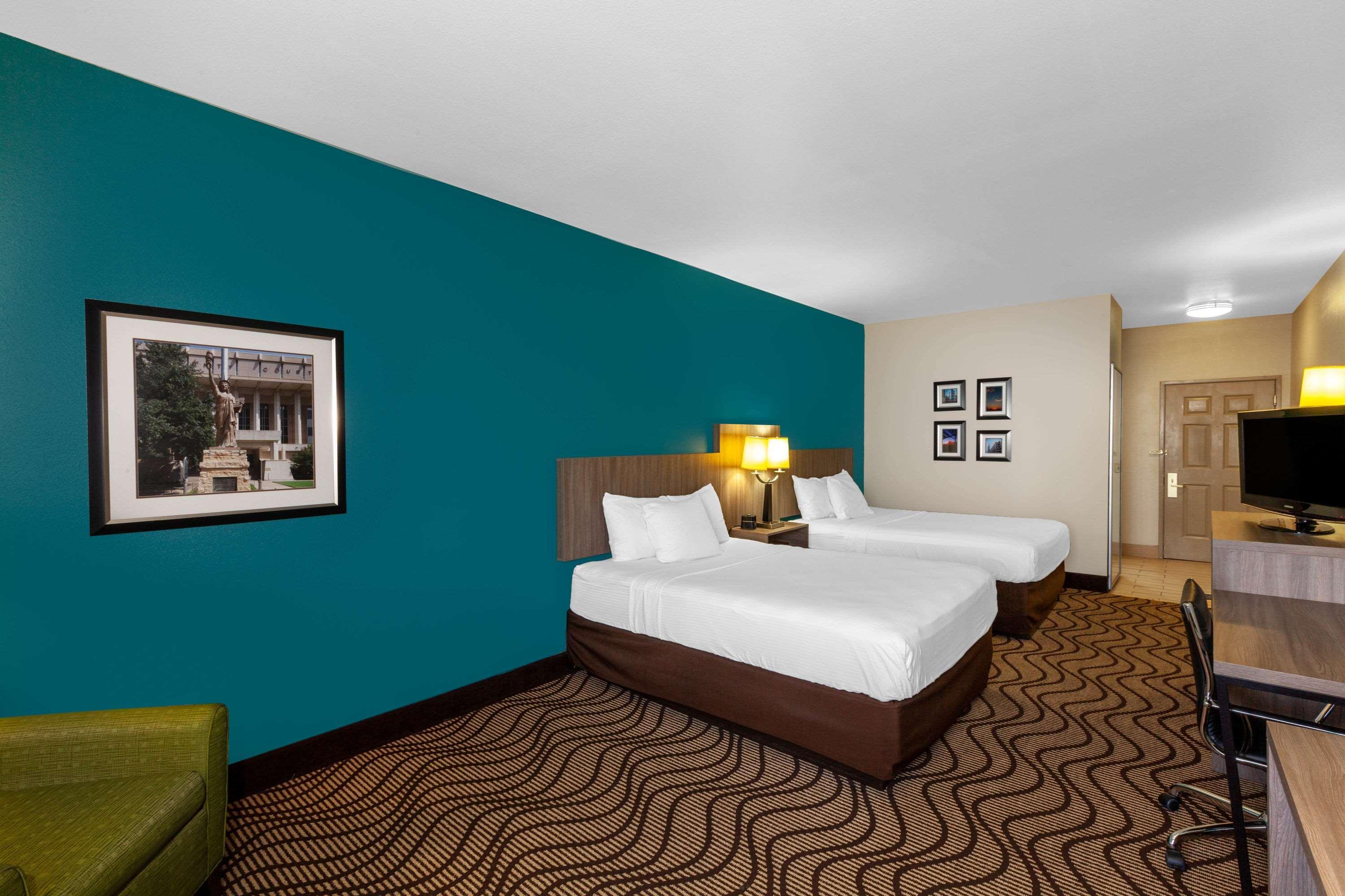 La Quinta By Wyndham Midland North Hotel Exterior foto
