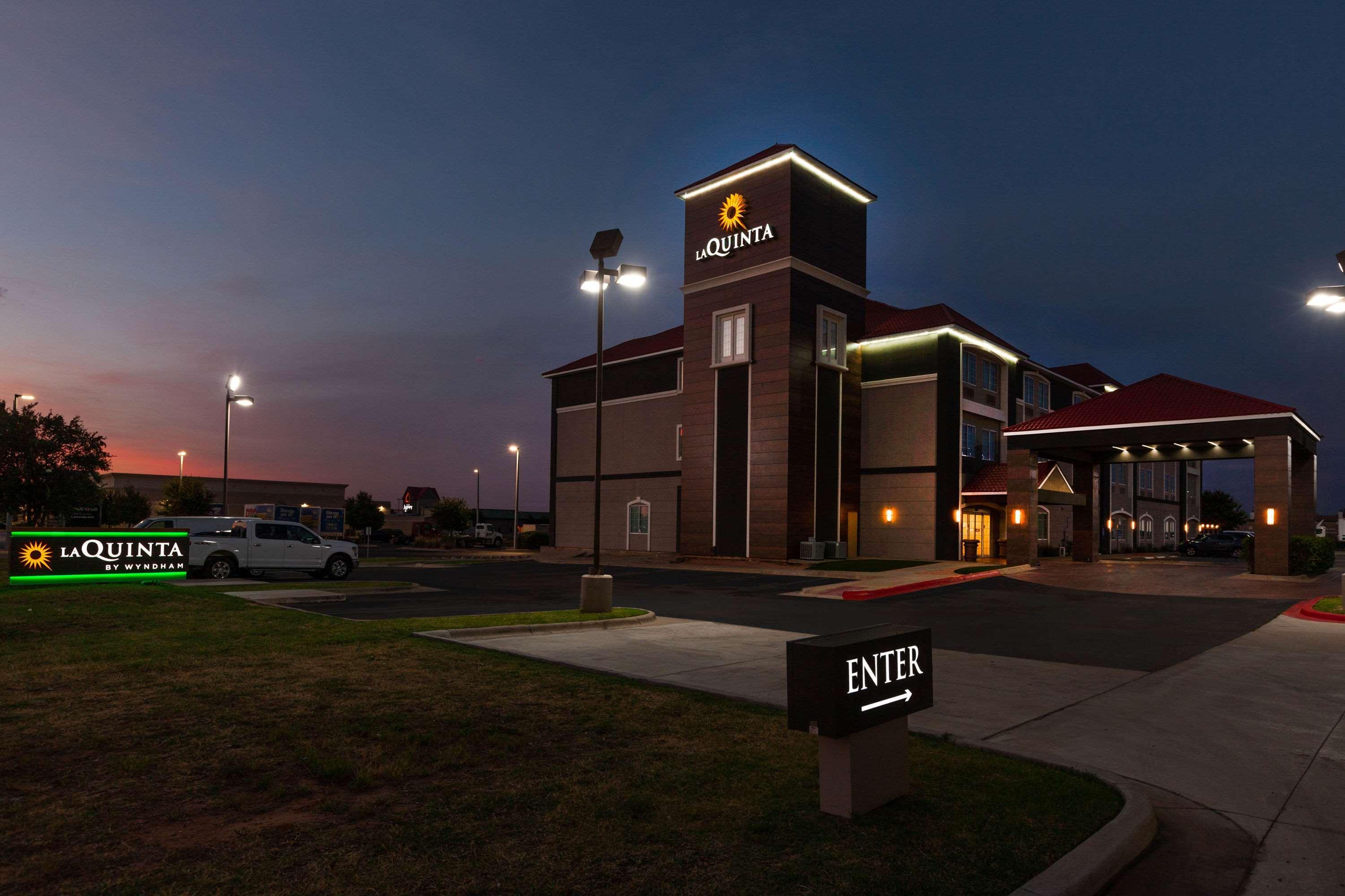 La Quinta By Wyndham Midland North Hotel Exterior foto