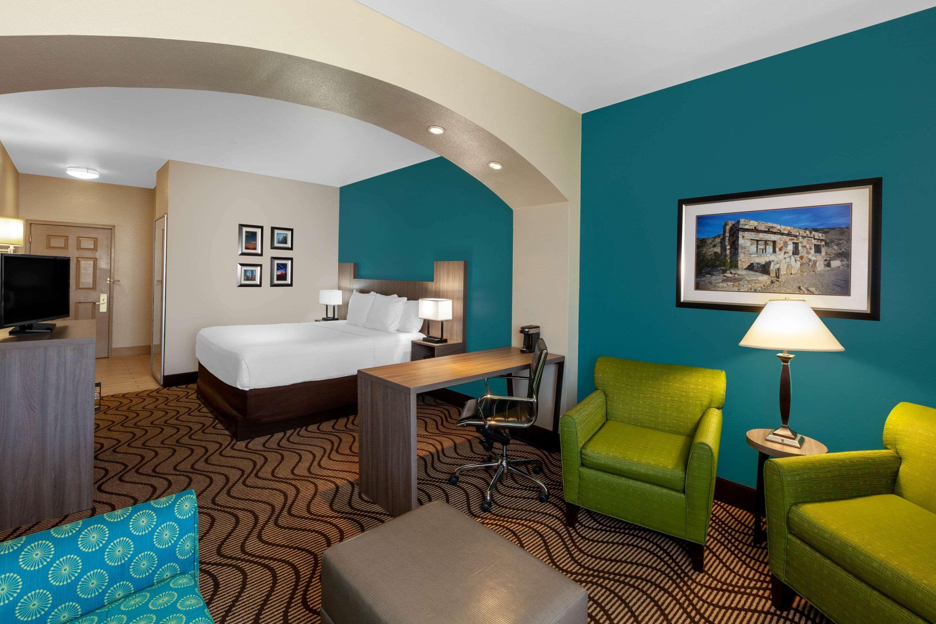La Quinta By Wyndham Midland North Hotel Exterior foto